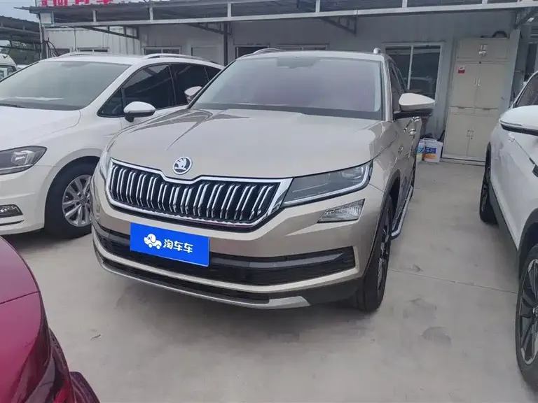 Skoda Kodiaq 柯迪亚克 2019款 改款 TSI330 7座两驱豪华优享版 国VI