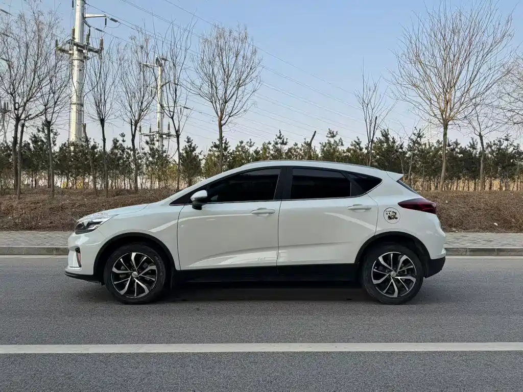Emgrand GS 1.4 T CVT Elegant