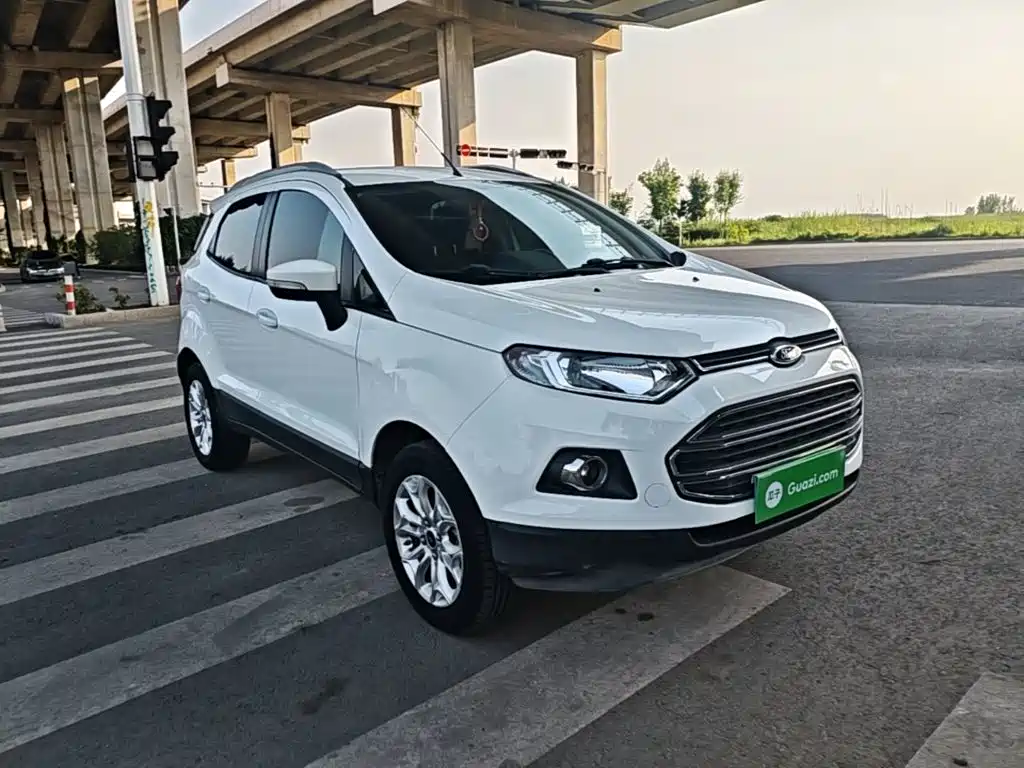 EcoSport 1.5 L Auto Distinguished