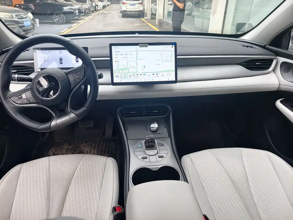 Seal 05 DM-i DM-i Smart Drive 120 KM Flagship
