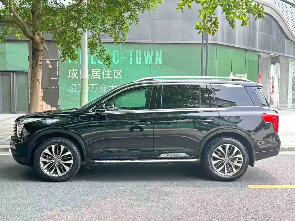 GAC Trumpchi GS8 320 T 2 WD Luxury Connected (7-seat)