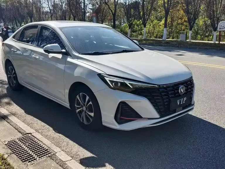 Changan Eado PLUS Blue Whale NE 1.4 T GDI DCT Distinguished