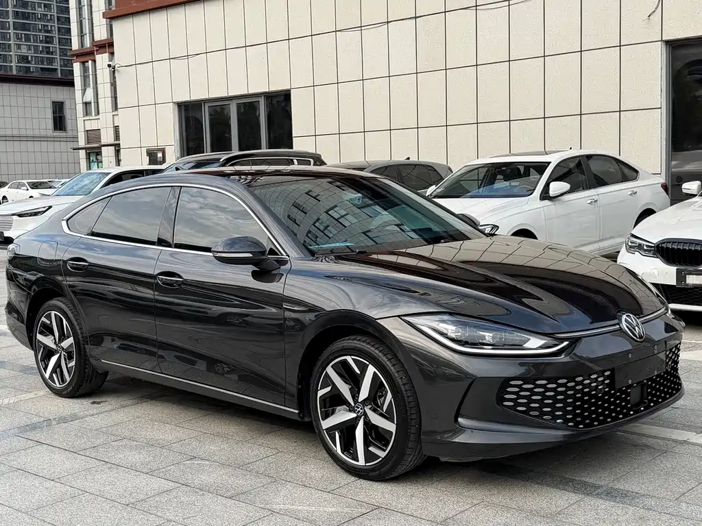 Lamando Lamando L 280 TSI DSG Spicy Cool