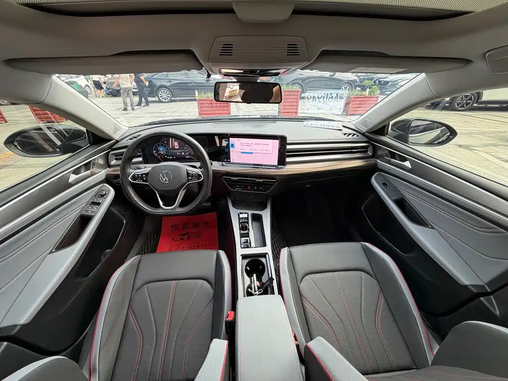 Lamando Lamando L 280 TSI DSG Spicy Cool