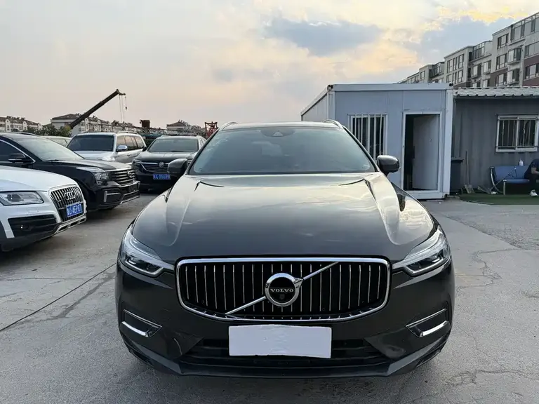 Volvo XC60 T5 4 WD Smart Vision Luxury