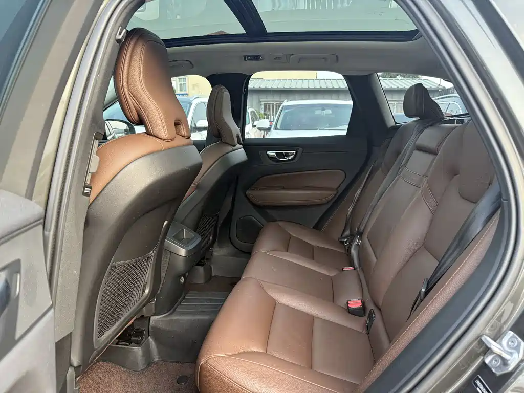 Volvo XC60 T5 4 WD Smart Vision Luxury
