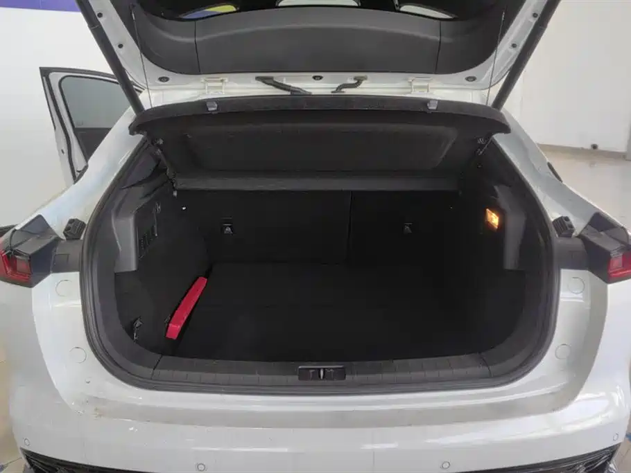 Besturn B70 S 2.0 T Smart Trend