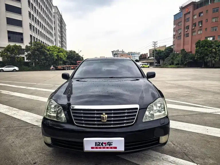 Toyota Crown 2.5 L Royal Special Edition