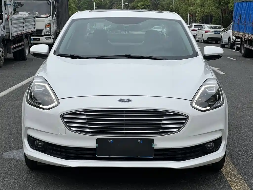 Escort Facelift 1.5 L Auto Joy CN-VI