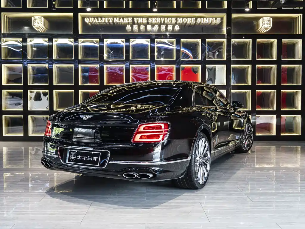 Flying Spur 4.0 T V8 Standard