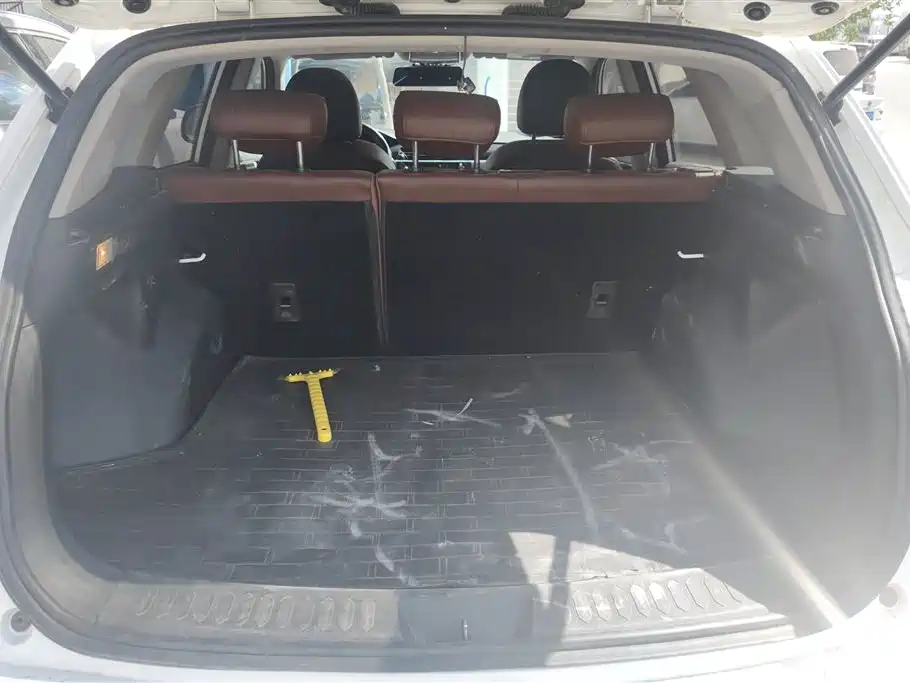 Zotye T600 众泰T600 2015款 家用版 2.0 T 手动尊贵型