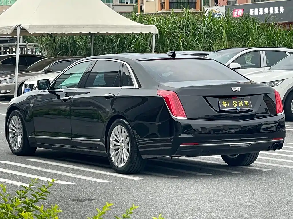 Cadillac CT6 28 T Luxury