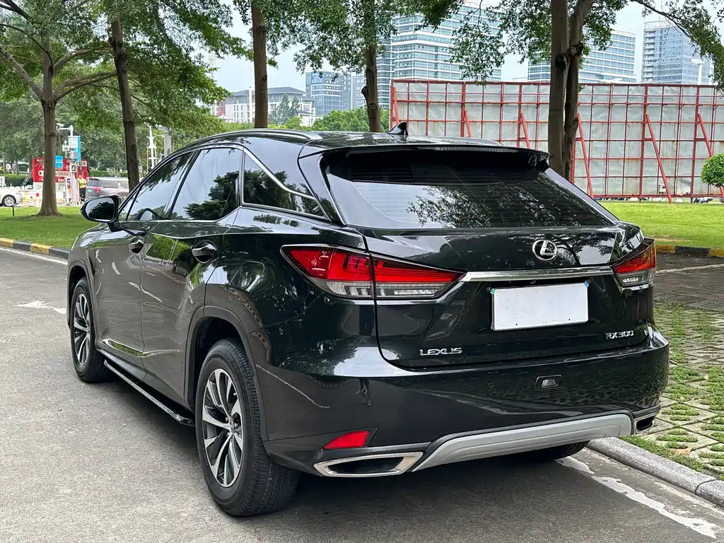 Lexus RX Facelift 300 2 WD Elite