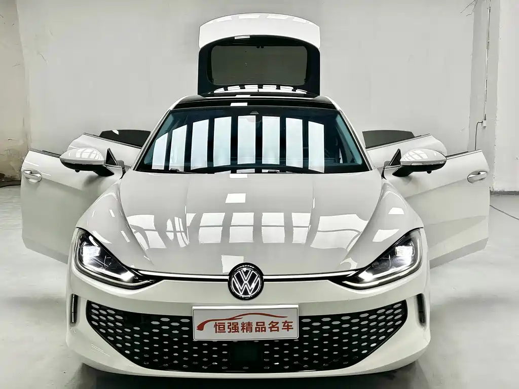 Lamando Lamando L 280 TSI DSG Spicy Cool