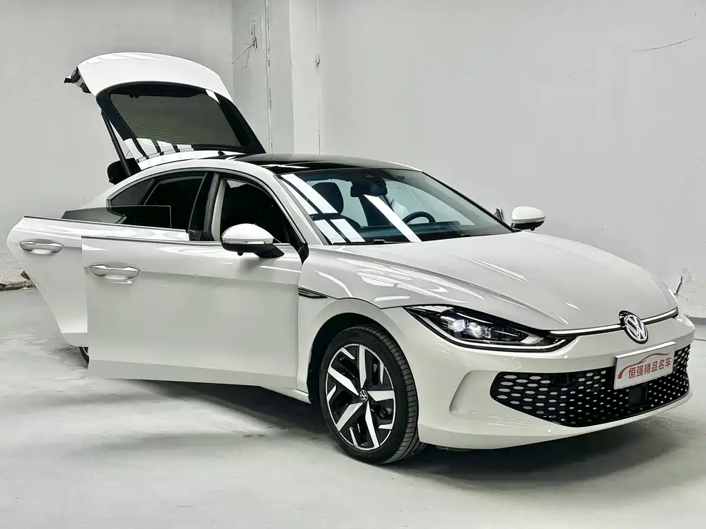Lamando Lamando L 280 TSI DSG Spicy Cool