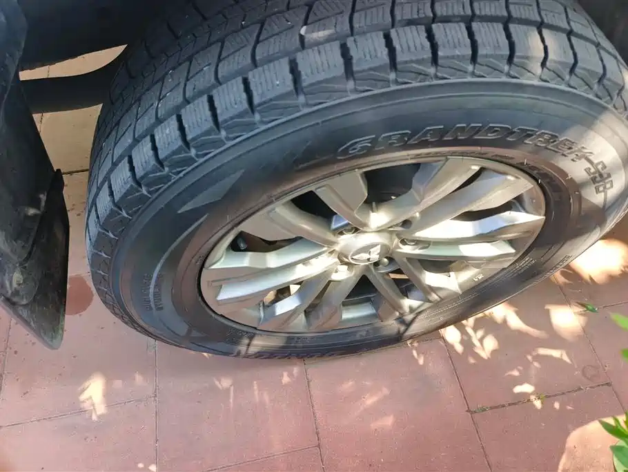 Pajero Sport (Import) 帕杰罗·劲畅进口 2020款 3.0 L 豪华版