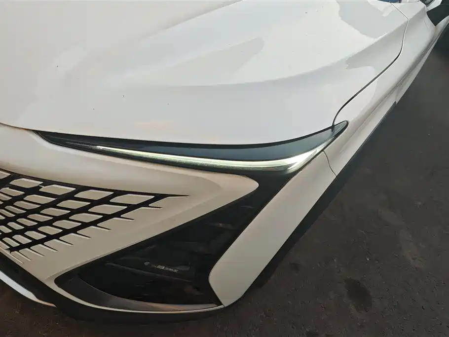 Changan UNI-T 1.5 T Distinguished
