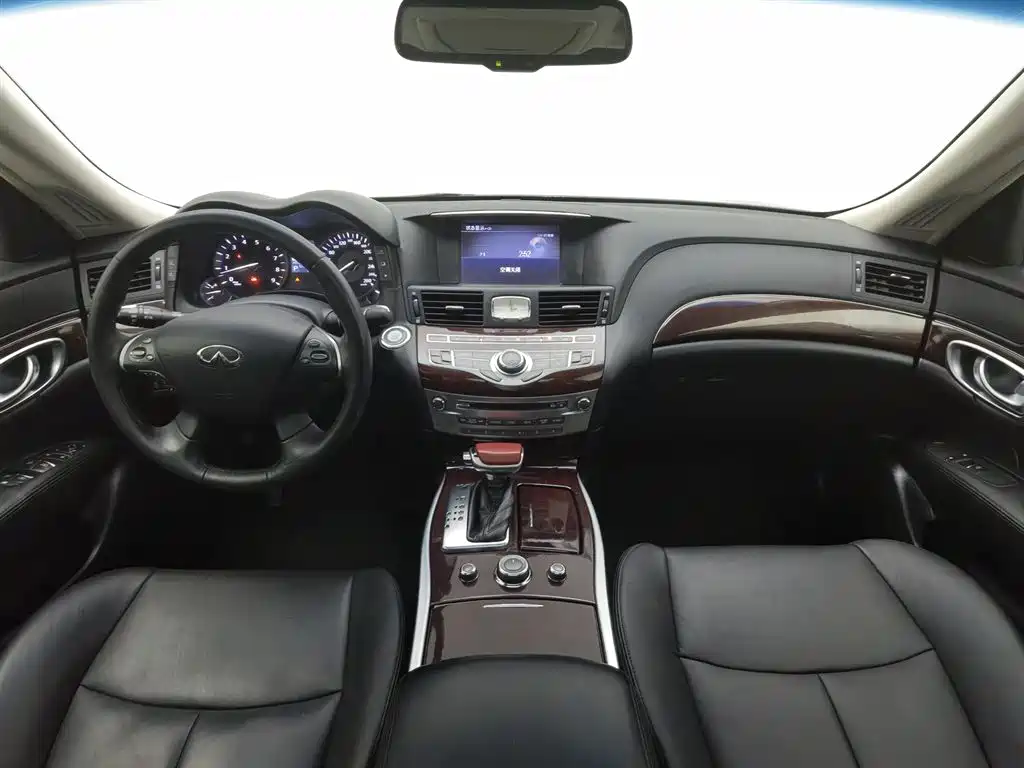 Infiniti Q70 Q70 L 2.5 L Joy