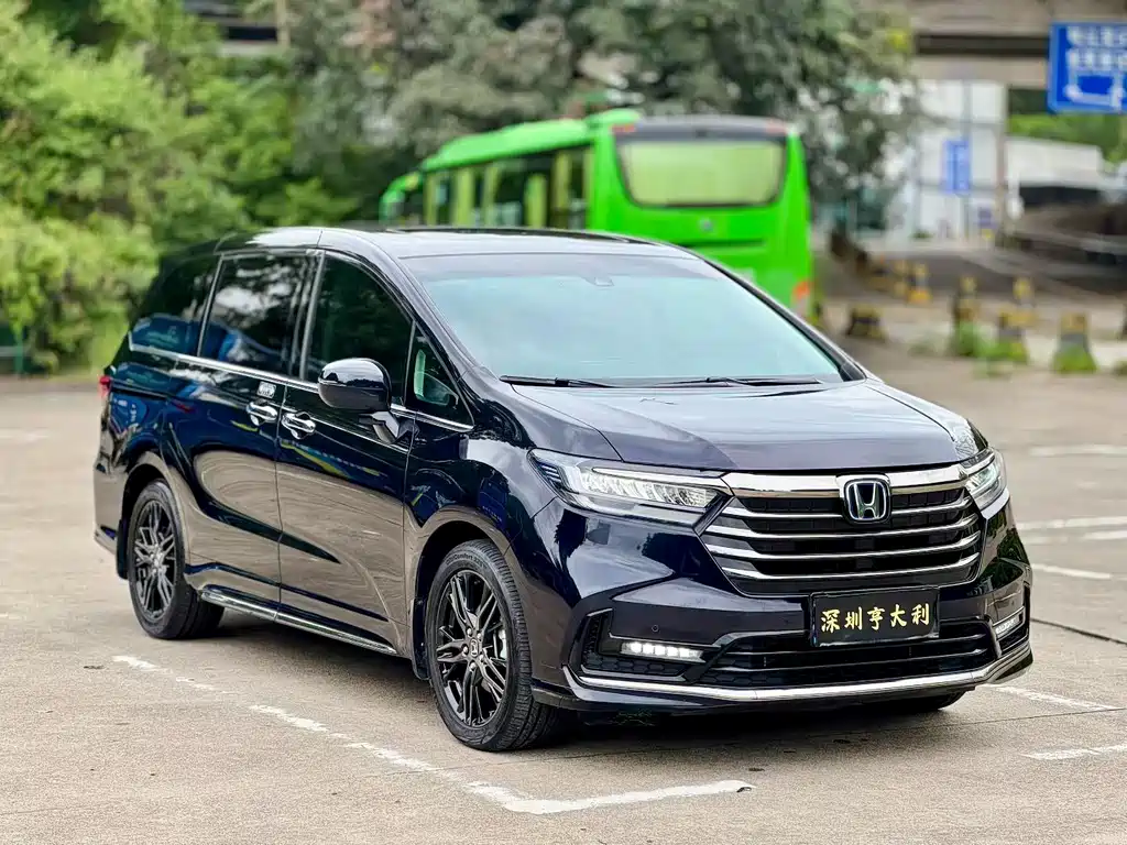Odyssey 2.0 L e:HEV Sharp· Shine Enjoyment