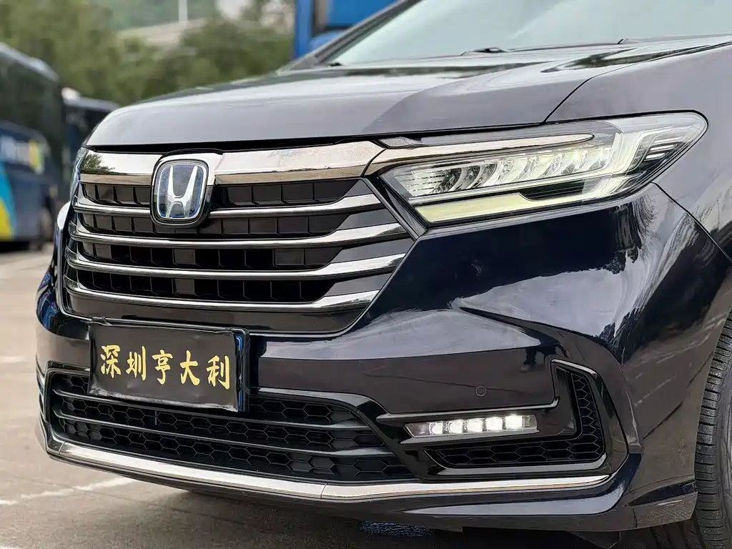 Odyssey 2.0 L e:HEV Sharp· Shine Enjoyment