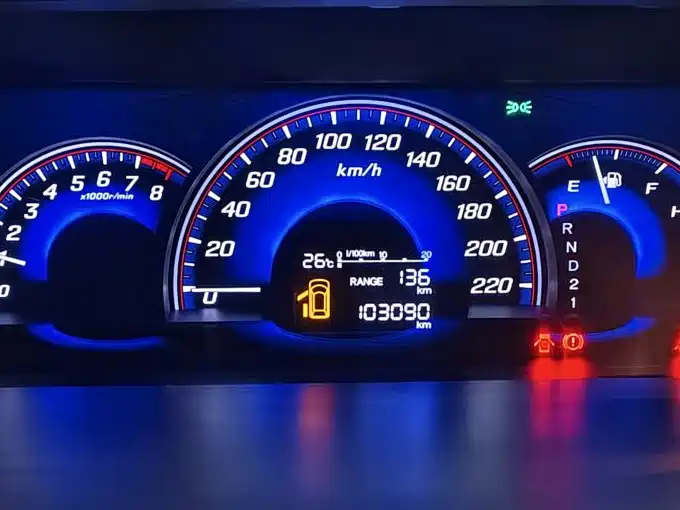 Elysion 2.4 L VTi-S Distinguished