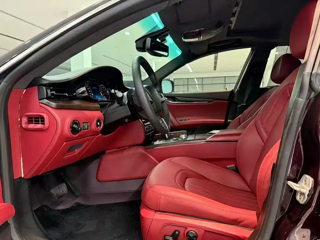 Quattroporte 3.0 T Standard