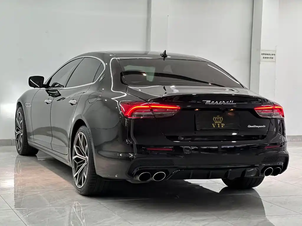 Quattroporte 3.0 T Standard