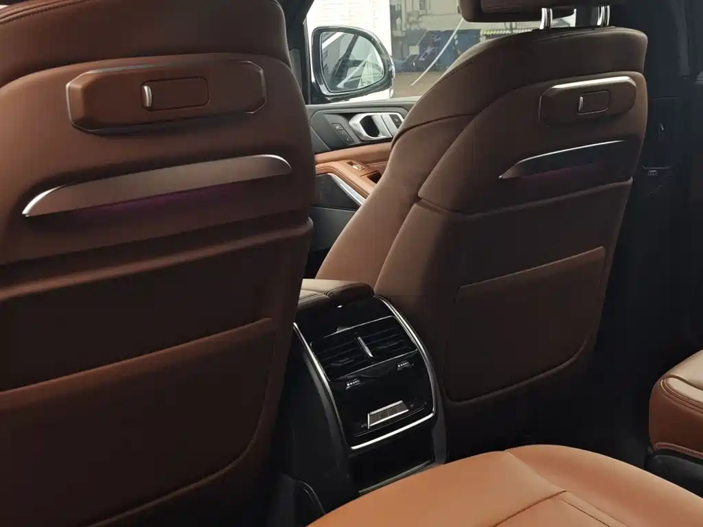 BMW X7 xDrive40 i Premium M Sport Package