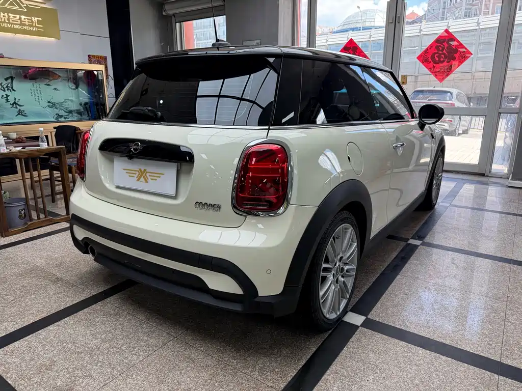 MINI Facelift 1.5 T COOPER Artist
