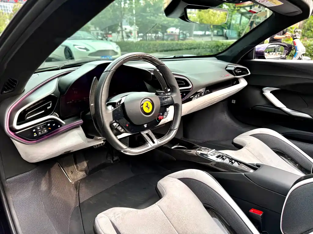 Ferrari 296 3.0 T V6 GTS