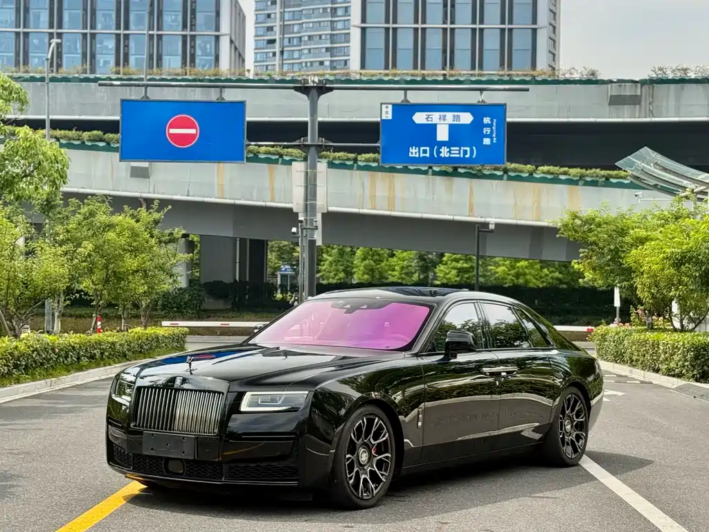 Ghost 6.7 T Black Badge