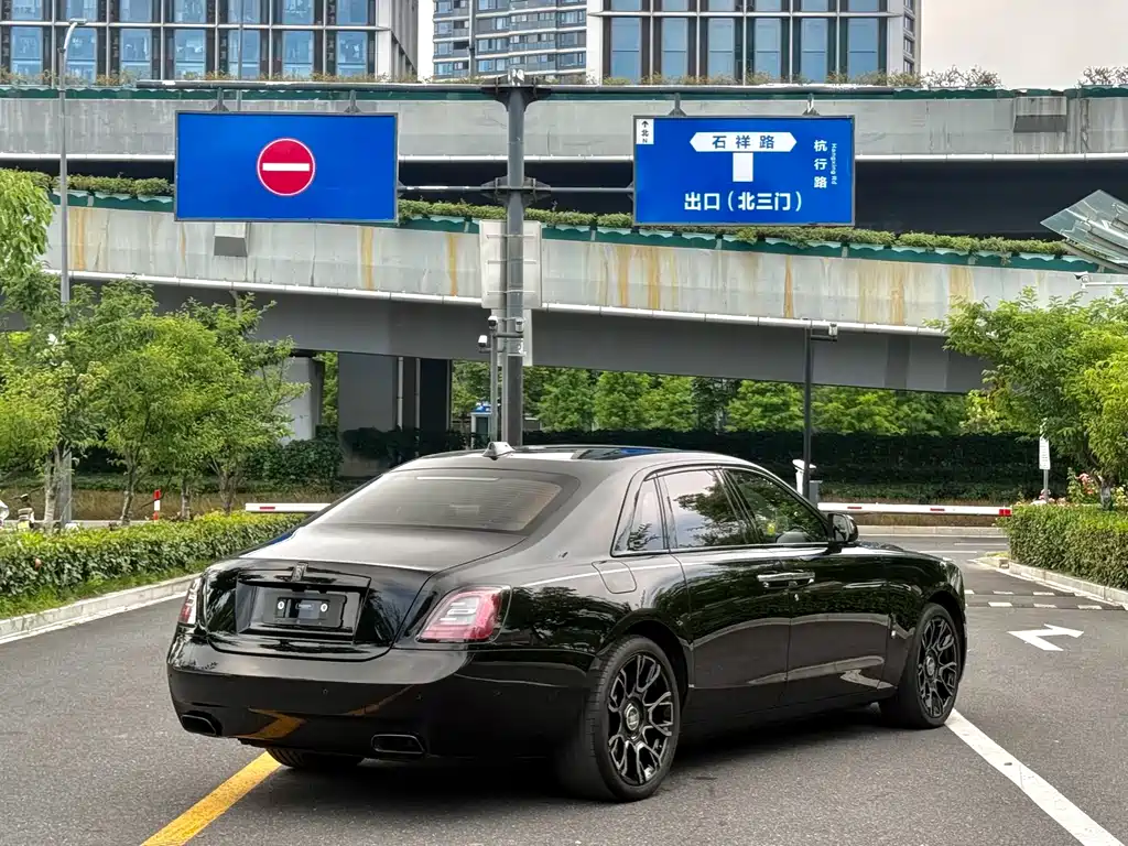 Ghost 6.7 T Black Badge