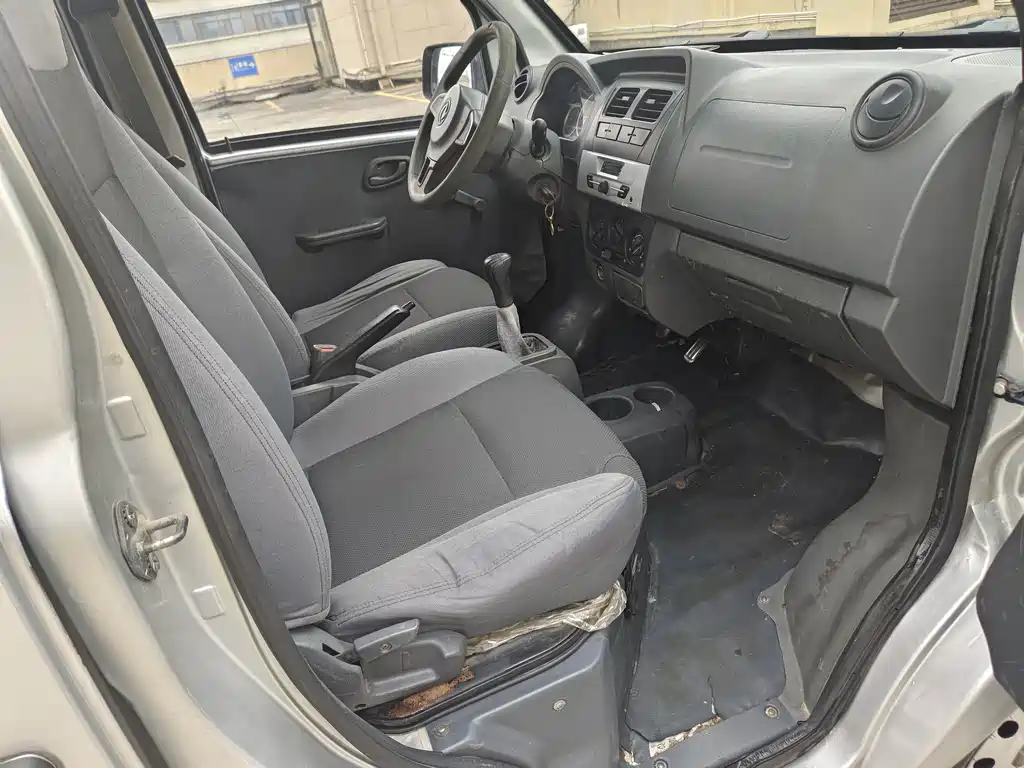 Dongfeng Xiaokang K07 S 东风小康K07 S 2015款 1.0 L实用型AF10-12