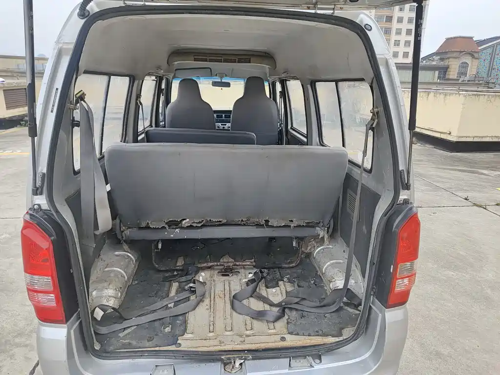 Dongfeng Xiaokang K07 S 东风小康K07 S 2015款 1.0 L实用型AF10-12