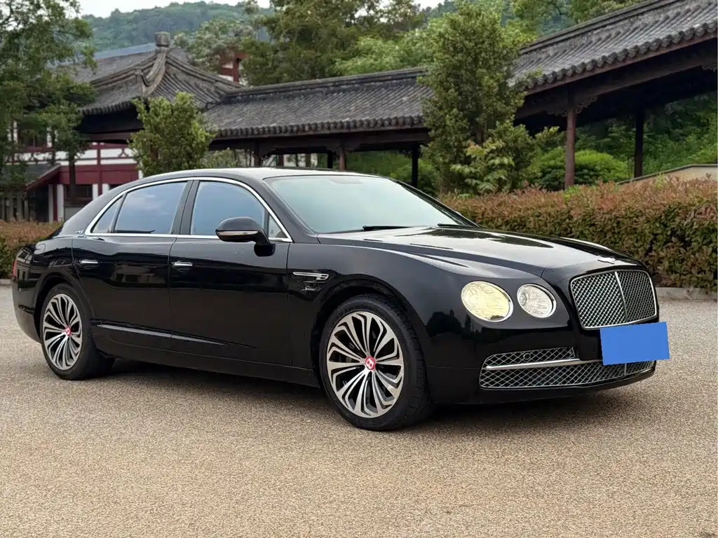 Flying Spur 4.0 T V8 Distinguished
