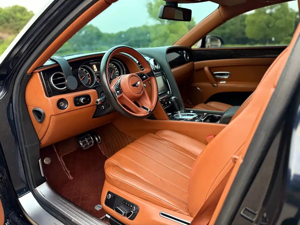 Flying Spur 4.0 T V8 Distinguished