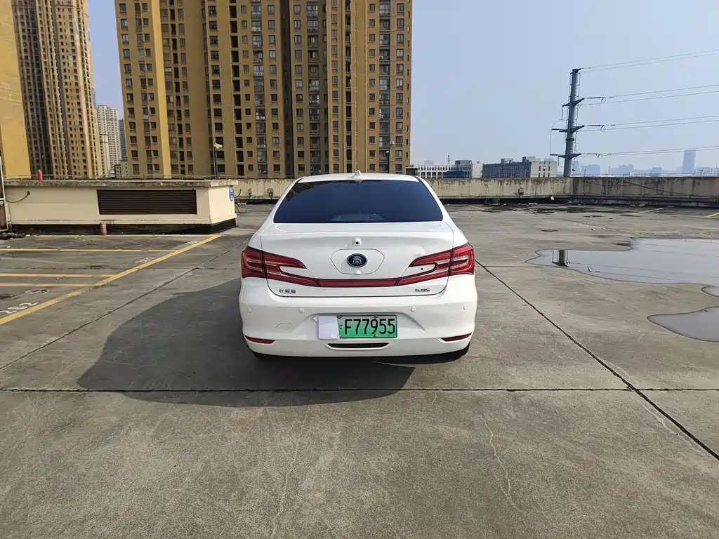 Qin NEV 秦新能源 2018款 1.5 T 智联尊贵型