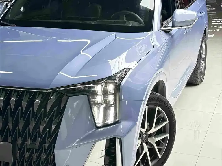 GAC Trumpchi GS8 Dual Engine Series 2.0 TM 2 WD Distinguished (7-seat)
