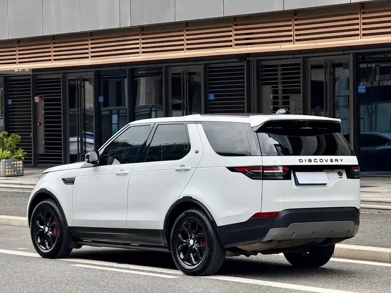 Land Rover Discovery 3.0 SC V6 SE