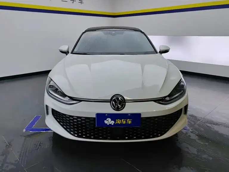 Volkswagen Lamando Lamando L 280 TSI DSG Dazzle Hot