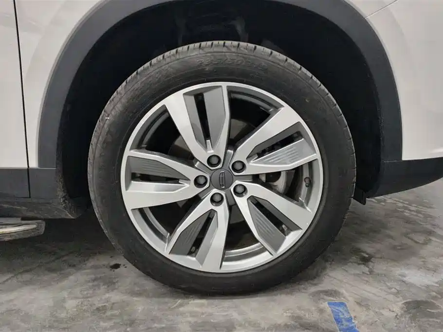 Haoyue 1.8 TD DCT Luxury 7-seat