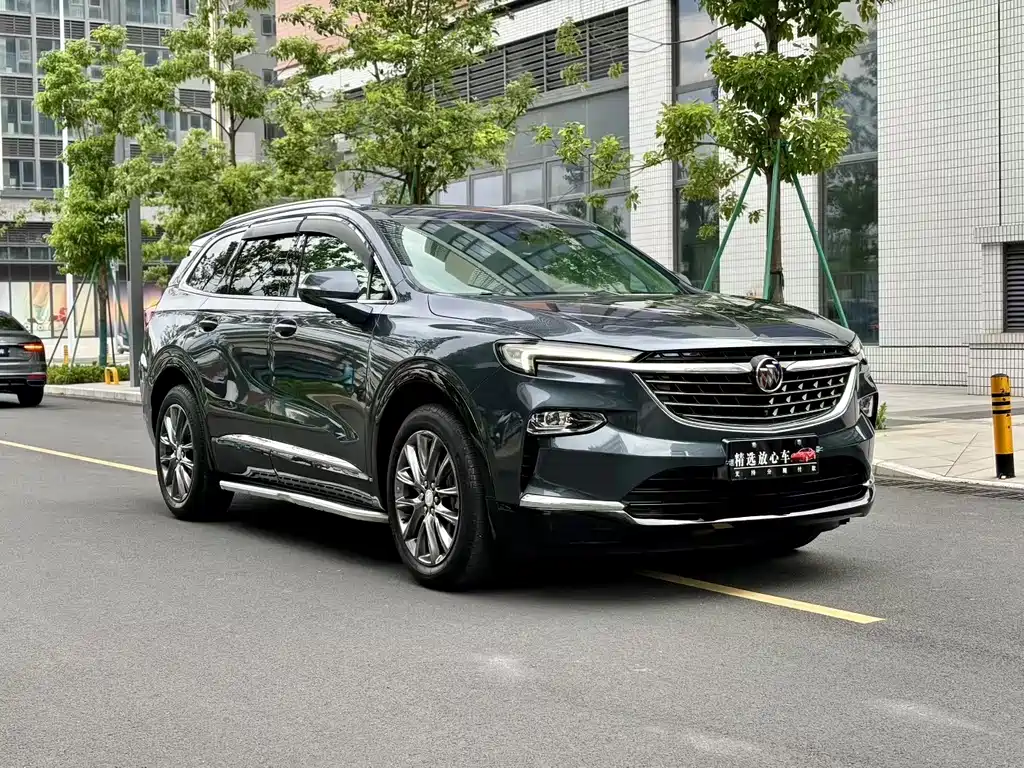 Enclave 28 T 4 WD Distinguished