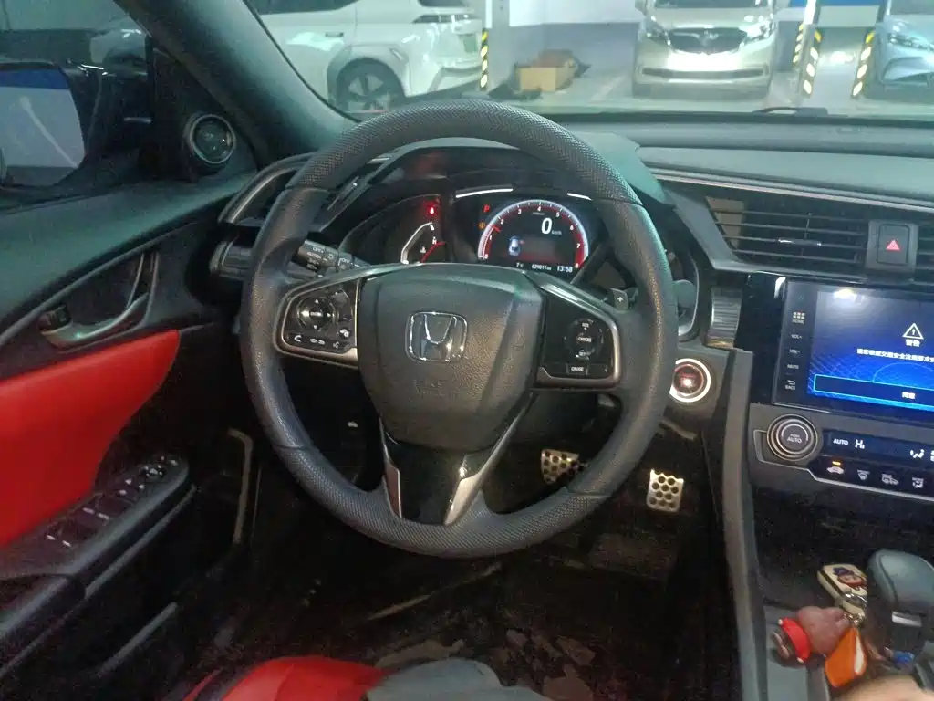 Civic HATCHBACK 220 TURBO CVT Trend Cool Control