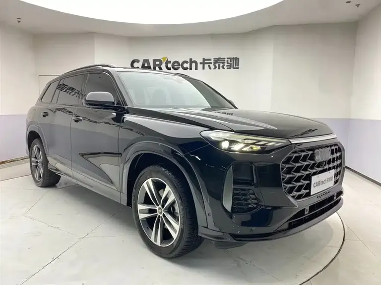 Audi Q6 奥迪Q6 2024款 45 TFSI quattro 齐云型 飞骑套装 7座