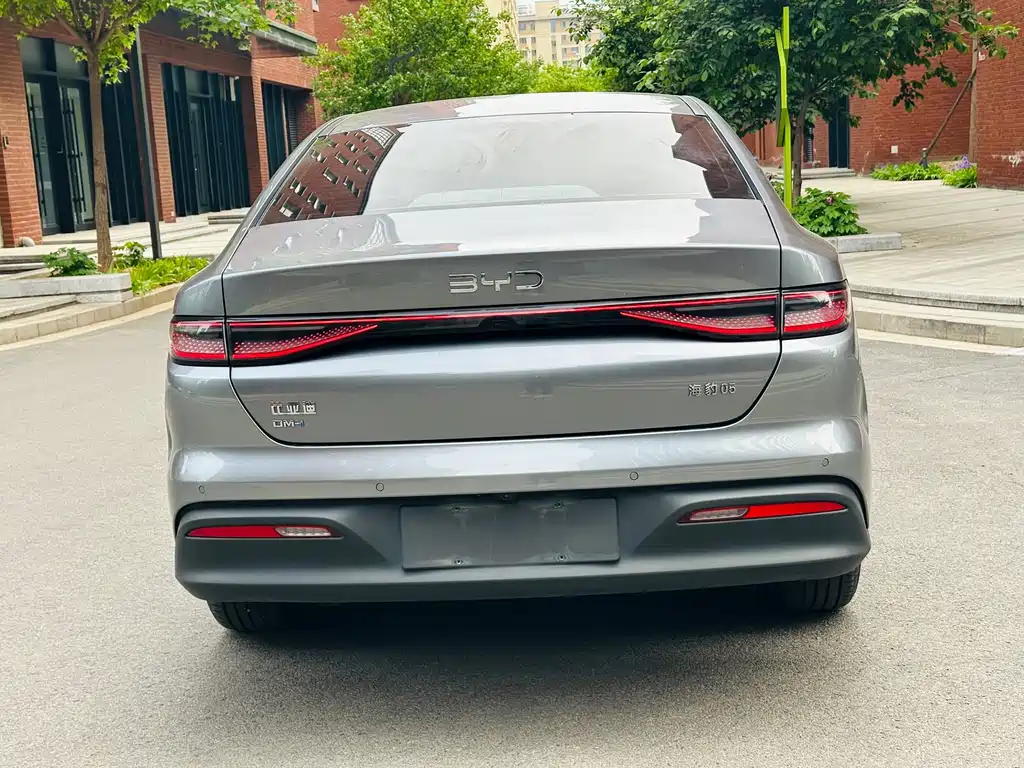 Seal 05 DM-i DM-i Smart Drive 55 KM Luxury