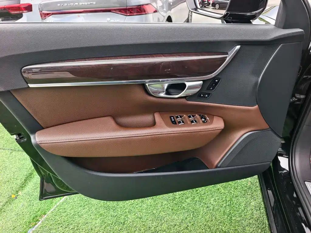 Volvo S90 T5 Smart Supreme