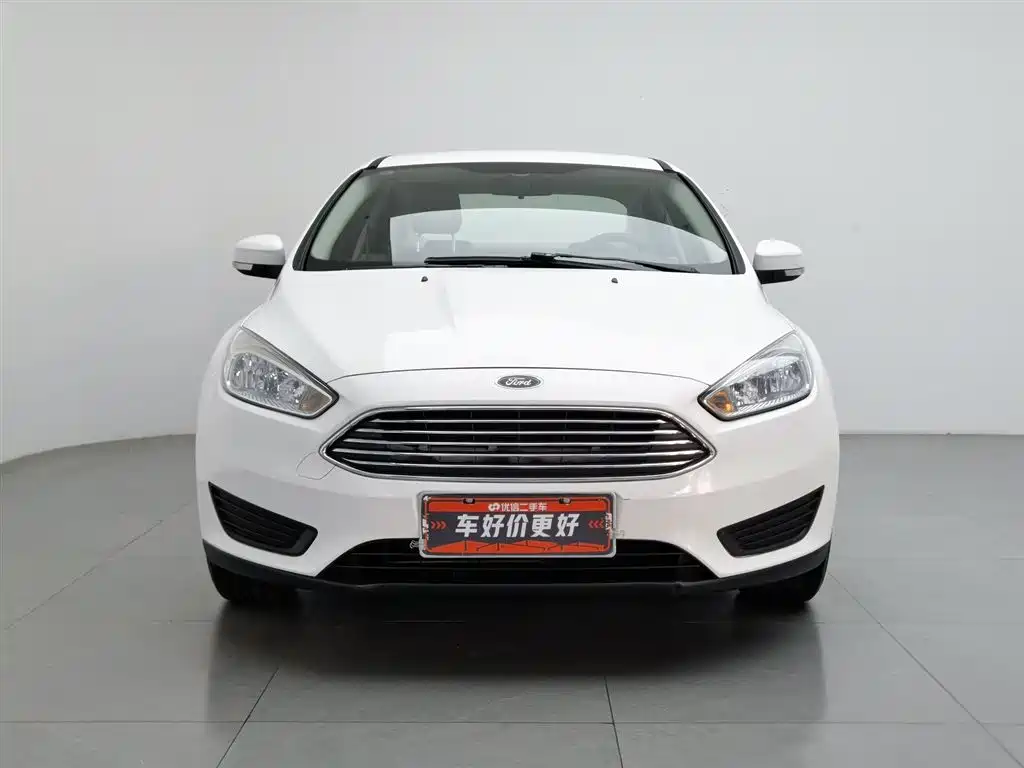 Focus Sedan Classic 1.6 L Auto Comfort Smart Travel