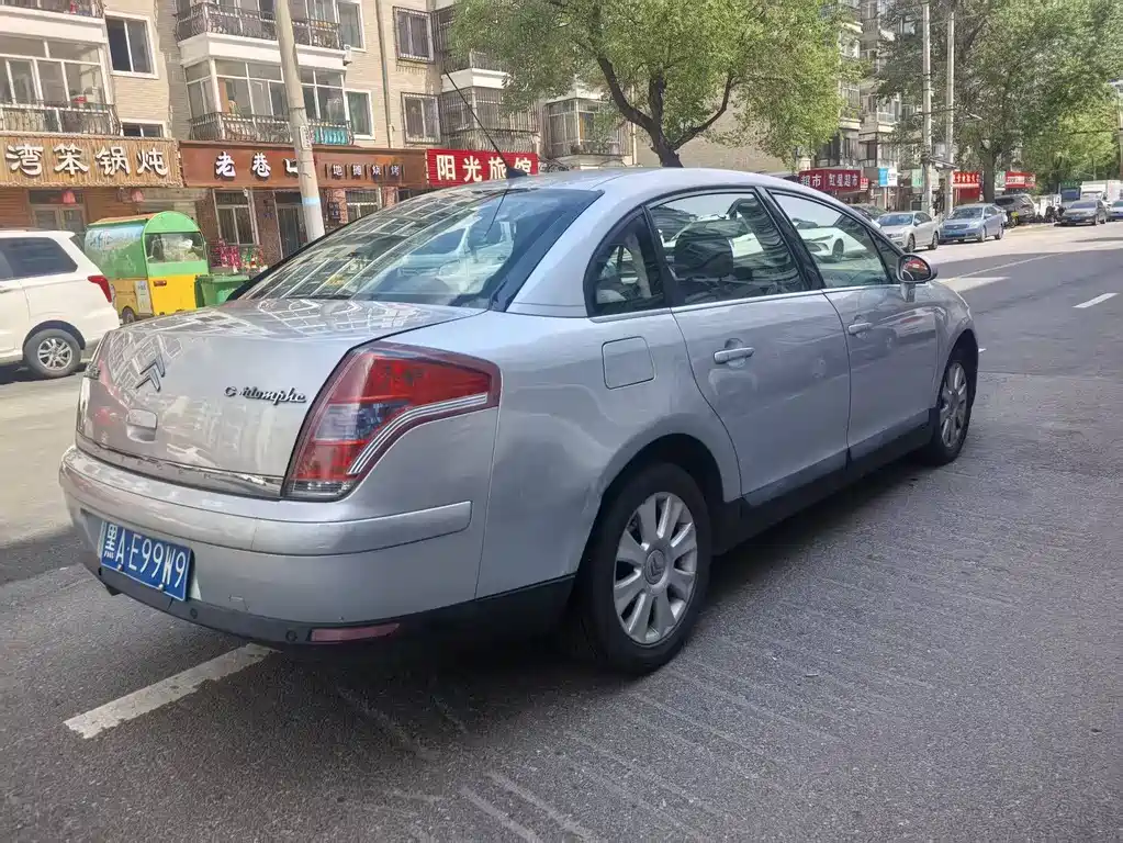 凯旋 凯旋 2006款 2.0 L 自动尊贵型
