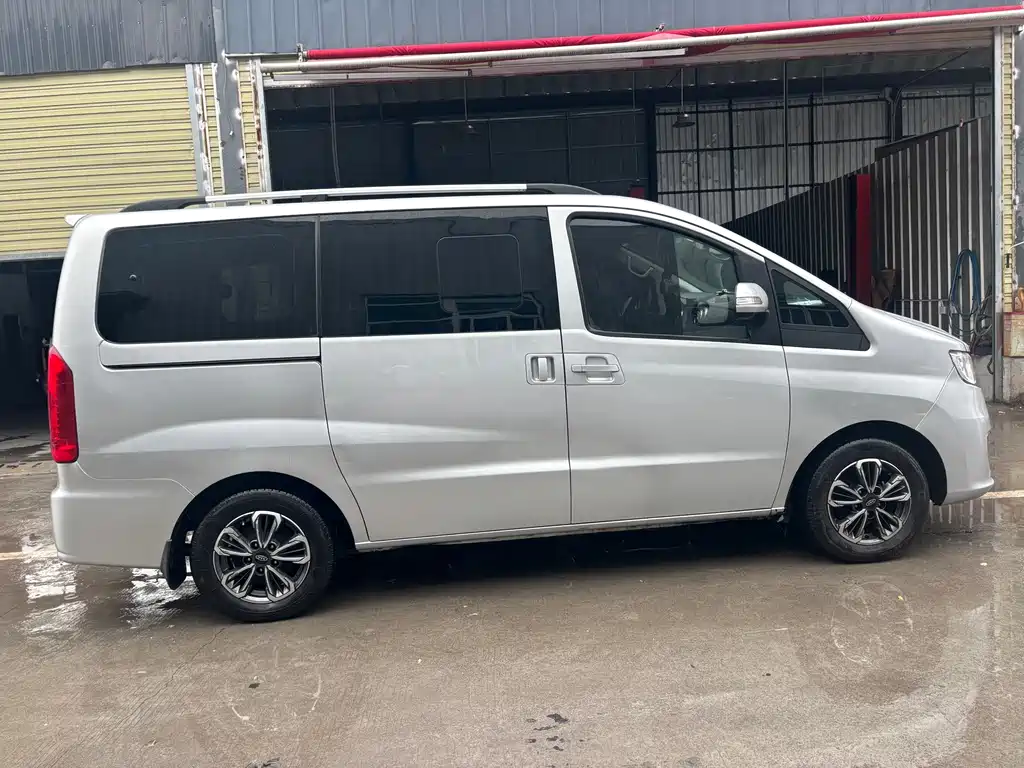 Refine M3 Home 1.8 L Luxury