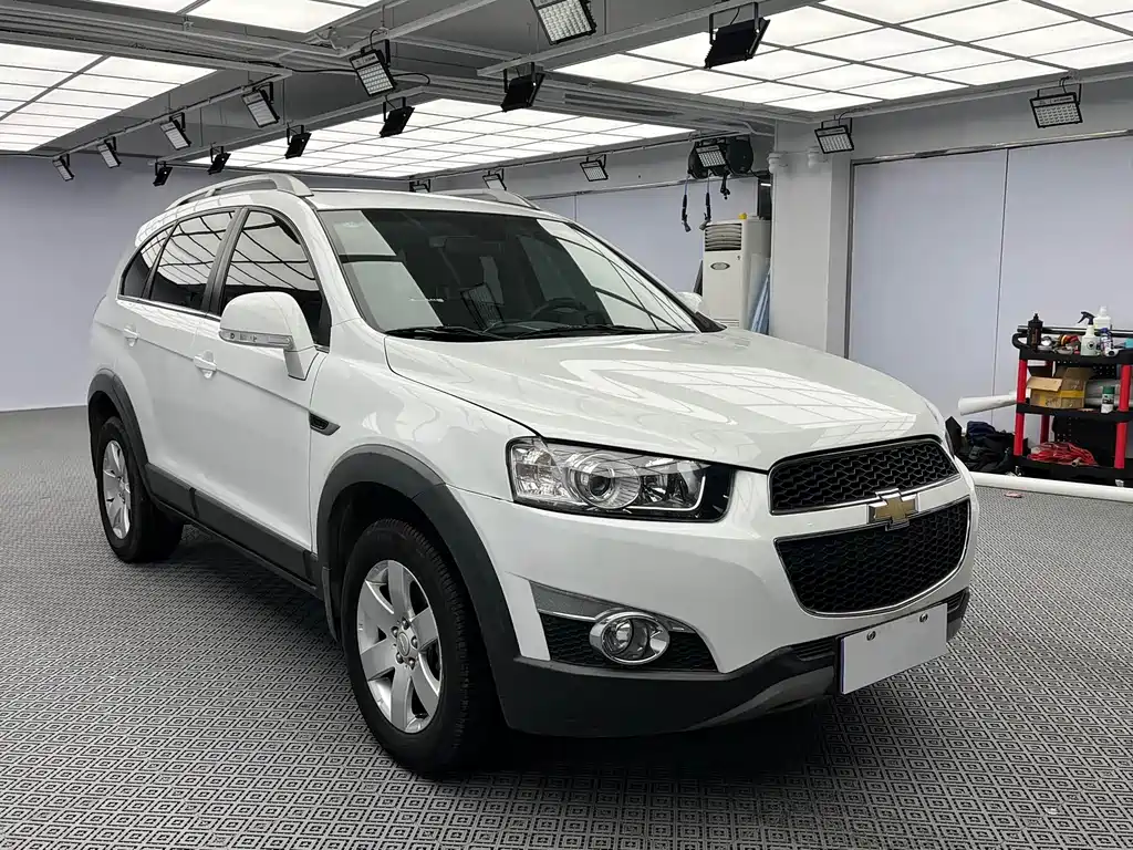Captiva 2.4 L 4 WD Luxury 5-seat